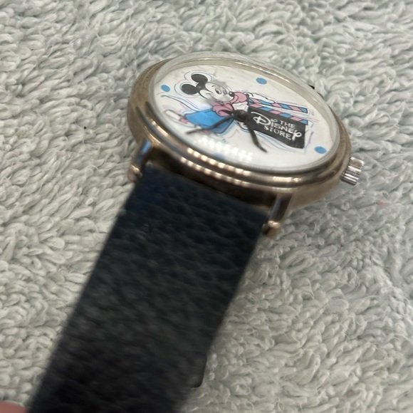 Disney Store 1990’s Cast Member Watch - Picture 11 of 12